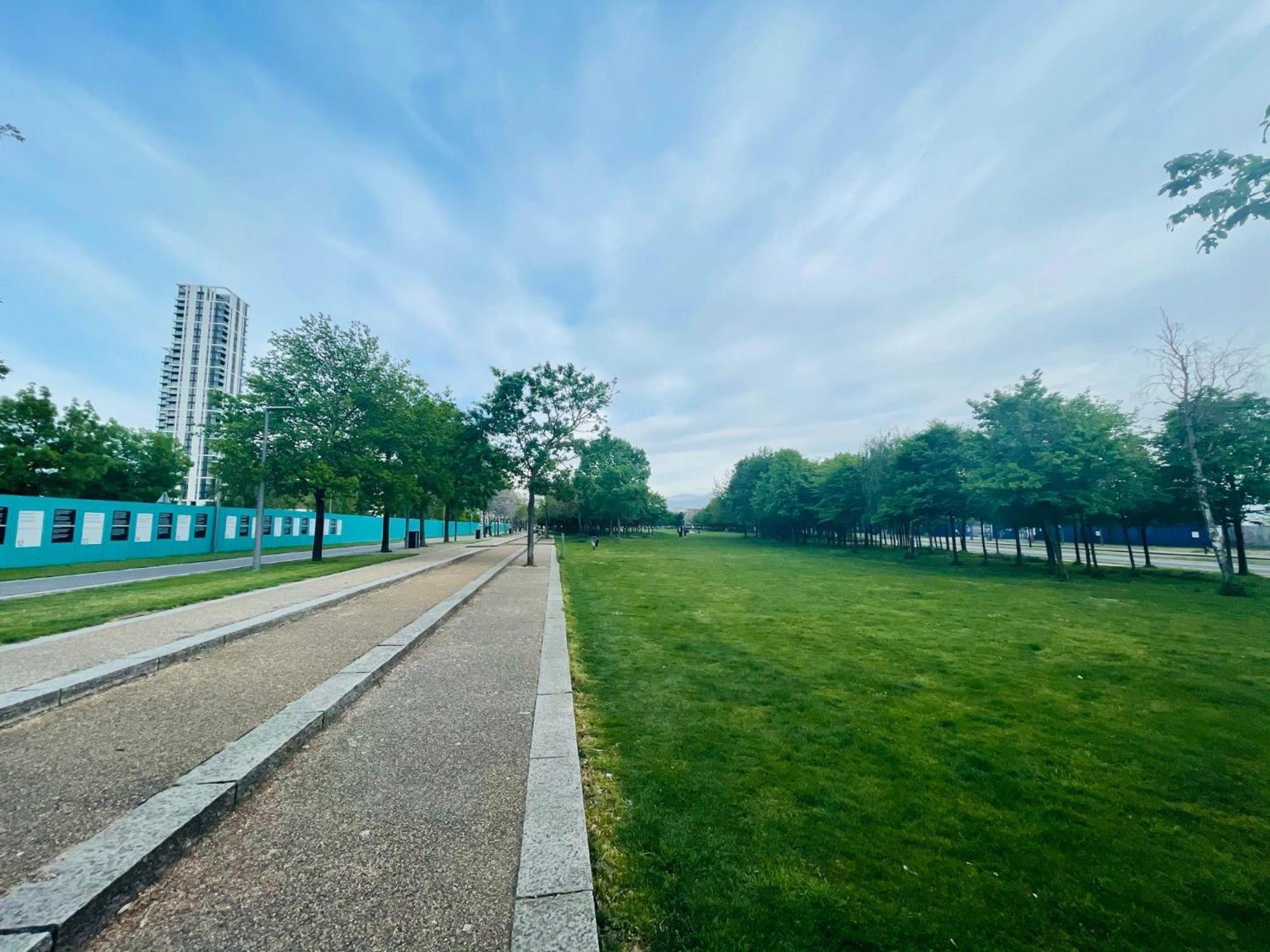 Greenwich Apartment With A River View & Balcony Near The 02 Arena & North Greenwich With Free Wifi & Fast Links Into Central لندن المظهر الخارجي الصورة